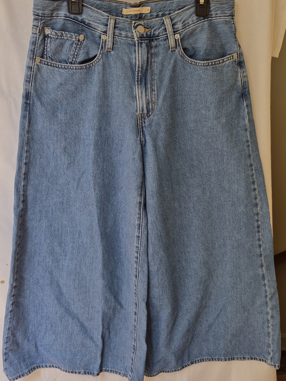 Levi's Women's Light Blue XL Super Wide Leg Denim Jeans Size 30
